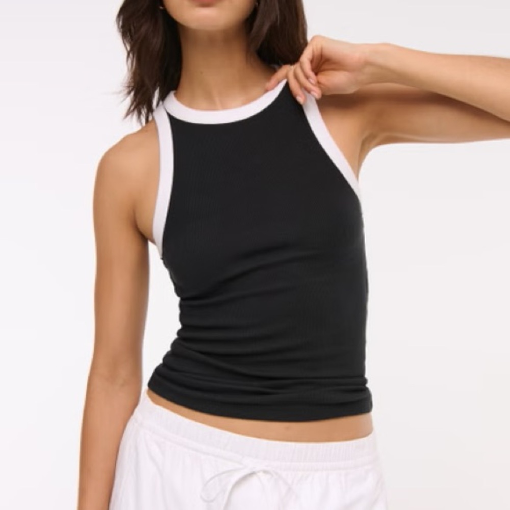 White Essential Tuckable High-Neck Rib Tank - Picture 6 of 8